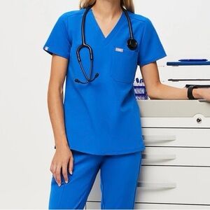 🎉NWT Figs Royal Blue Catarina One-Pocket Scrub Top! Small.